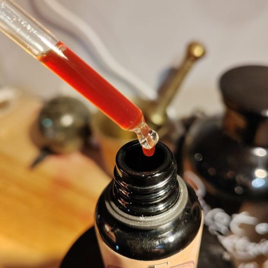 quintessence chiron-guérisseur-blessé-phytothérapie-gemmothérapie-elixir-alchimique